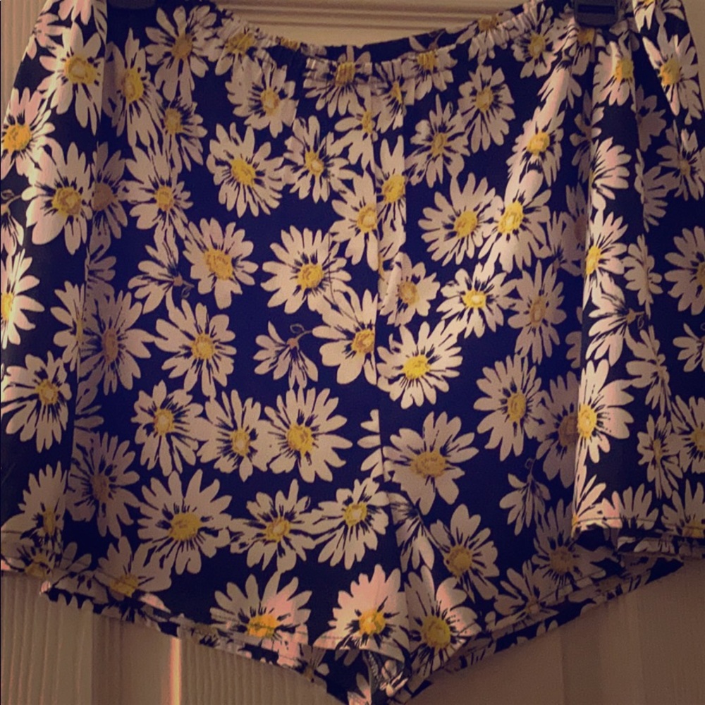 Daisy Shorts